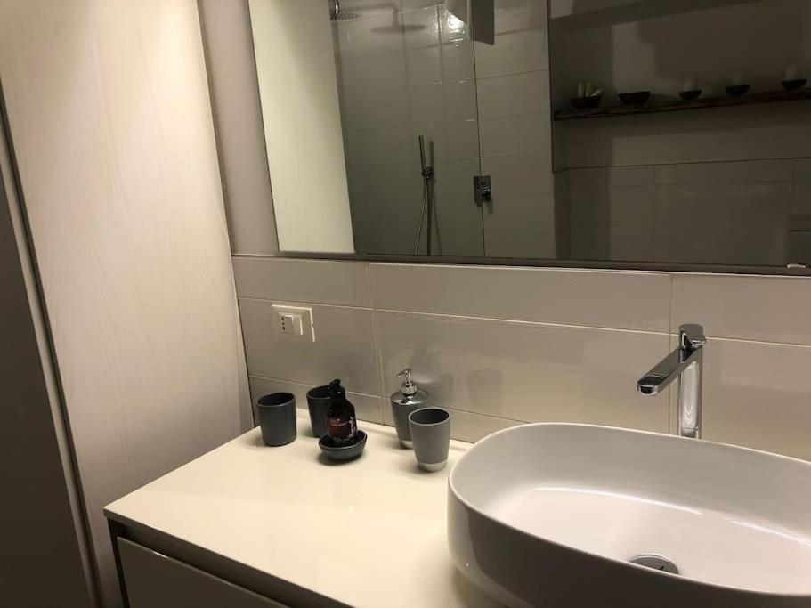 La Petite Maison - Two-Room Apartment Bergamo Buitenkant foto