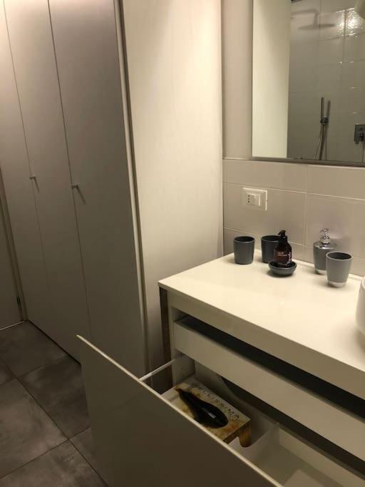 La Petite Maison - Two-Room Apartment Bergamo Buitenkant foto